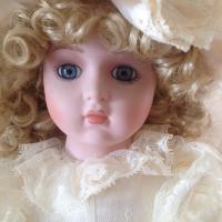 alberon collectors porcelain doll